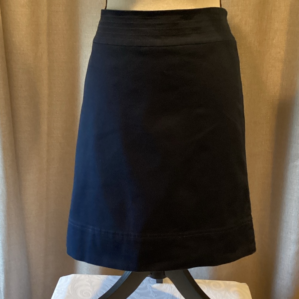 Talbots navy A-Line Skirt, size 6.